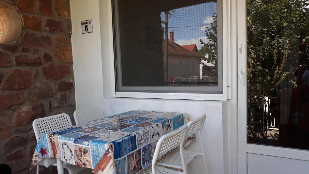 Clara Apartman Keszthely Exterior photo