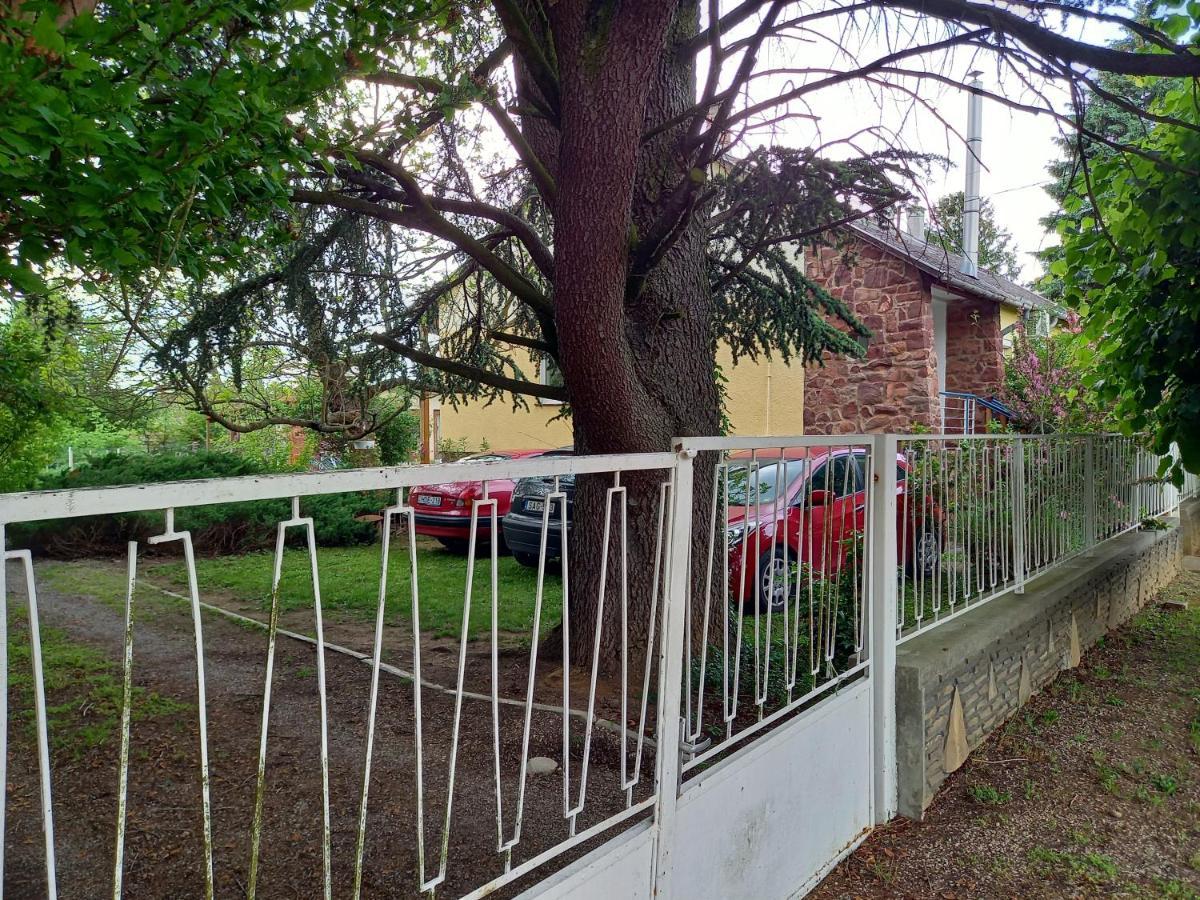 Clara Apartman Keszthely Exterior photo